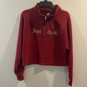Nike- Cropped sweatshirt